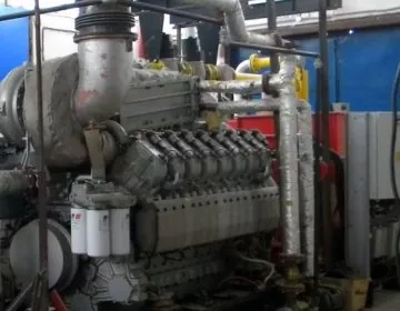 16V4000L33