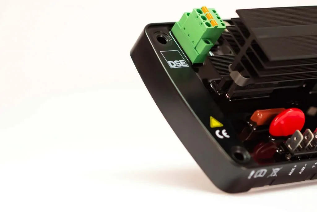 Цифровой автоматический регулятор напряжения (AVR) DSEA106